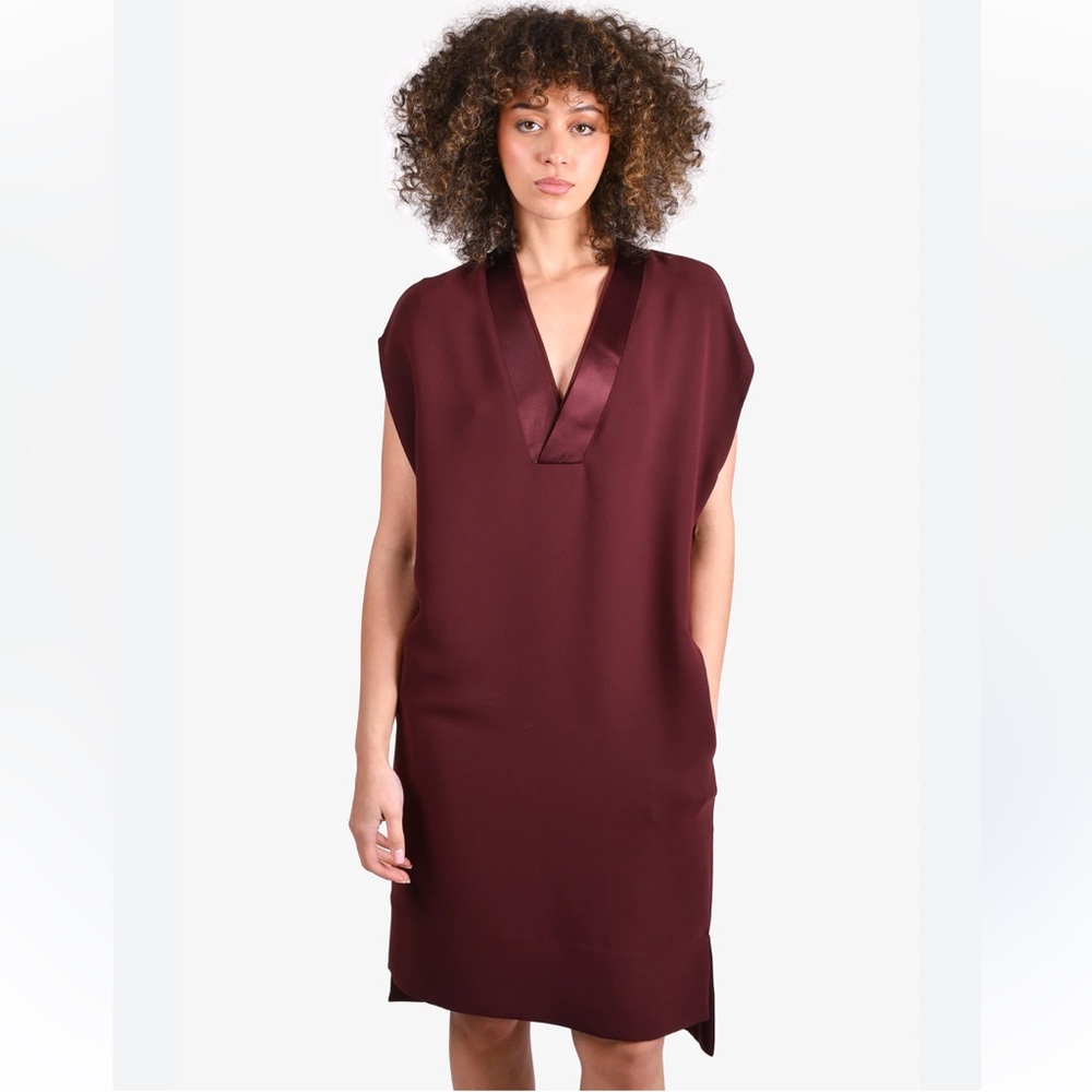 Vince Maroon Sleeveless V-Neck Shift Dress w/ Pockets!